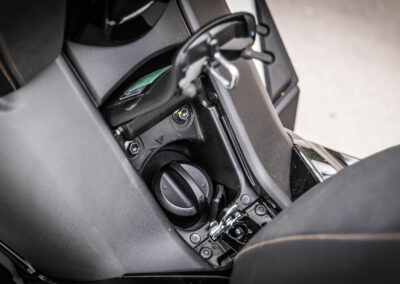 À noter une consommation réduite de seulement 2,4 litres aux 100 km.