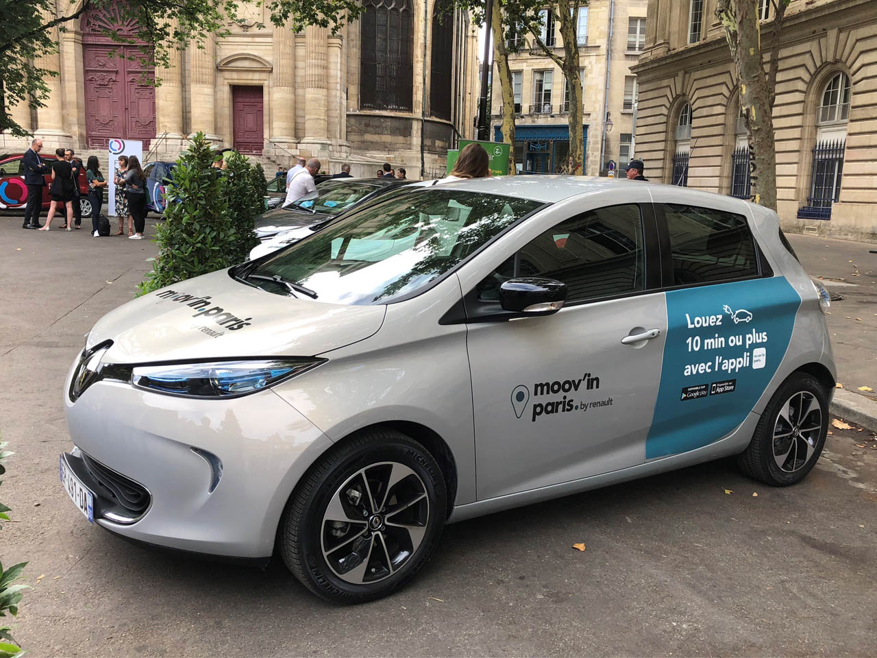 FREE-FLOATING : RENAULT ET ADA LANCENT MOOV’IN.PARIS - Urbaanews...