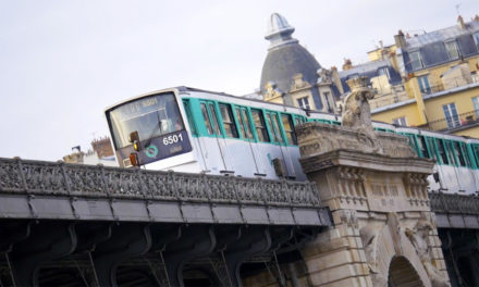 Paris : Transports en commun gratuits pour les enfants.