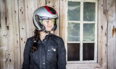 Schuberth M1 PRO : Un casque jet haut de gamme et connecté.