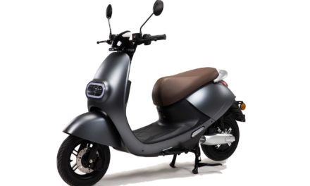 WhaTTz lance son premier scooter électrique en France