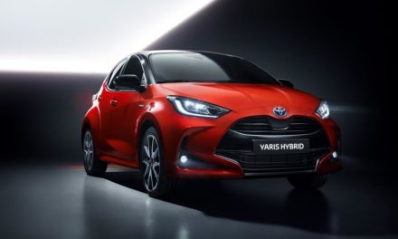 Toyota : La citadine Yaris hybride réservable en ligne