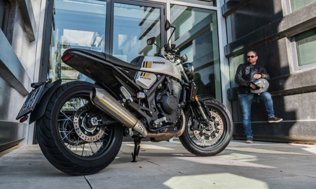 Essai Brixton Crossfire 500 : Du style… mais pas seulement !