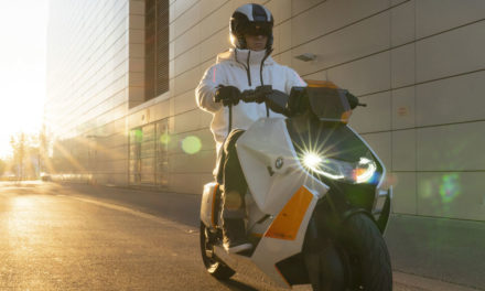 Definition CE04 : le scooter électrique du futur par BMW