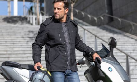 Hevik Andromeda : La parka pour le deux-roue en ville