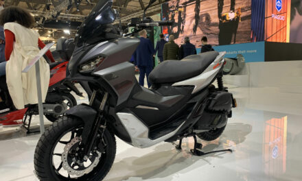 Nouveauté 2002 EICMA : Aprilia SR GT 125