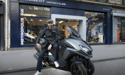 Grégory Fitoussi : Le nouvel ambassadeur du Peugeot Metropolis GT