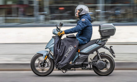 Scooter électrique Zeway : Ouverture d’un hub de livraison chez EFFIA