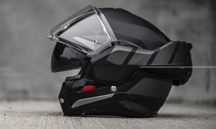 HJC i100 : Le premier casque réversible homologué 22.06