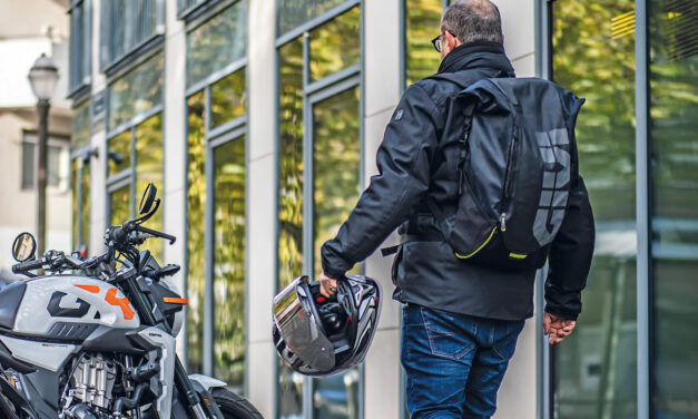 Nouveau sac à dos Givi AE148 : Étanche en toutes circonstances