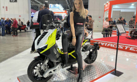 Salon de Milan EICMA 2022 : scooter électrique Italjet Dragster #e01