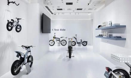 Moto électrique : Le constructeur suédois Cake Motorcycles tire le rideau