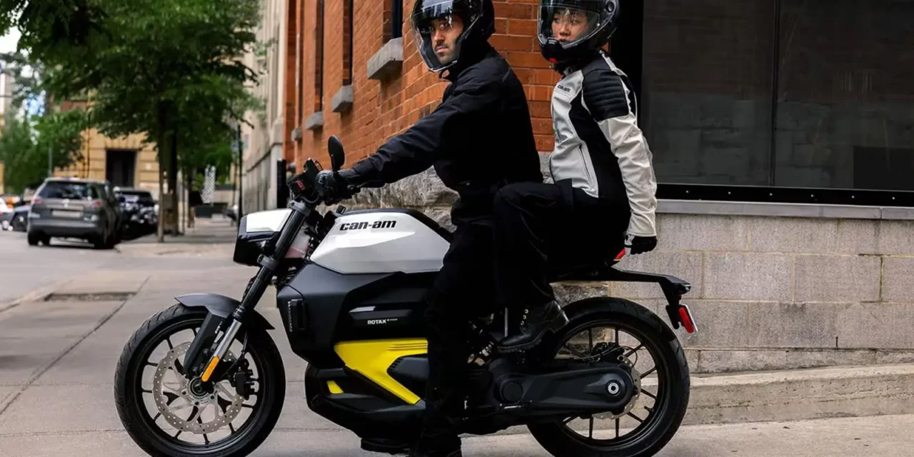 Essais gratuits des motos électriques Can-Am en 2025