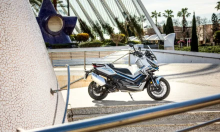 Zontes 368G : le scooter crossover urbain et tout-terrain
