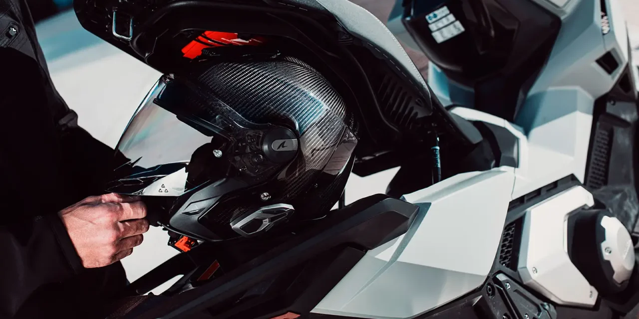 Casques Jet Shark 2025 : sécurité, style et technologie