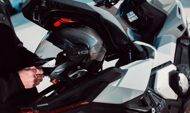 Casques Jet Shark 2025 : sécurité, style et technologie