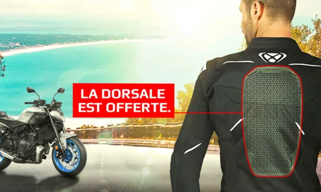 Dorsale moto offerte pour l’achat d’un blouson Ixon Yamaha