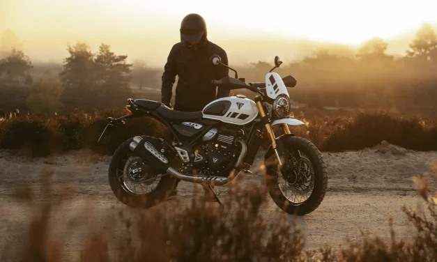 Triumph Scrambler 400 XC 2025 : moto urbaine et tout-terrain