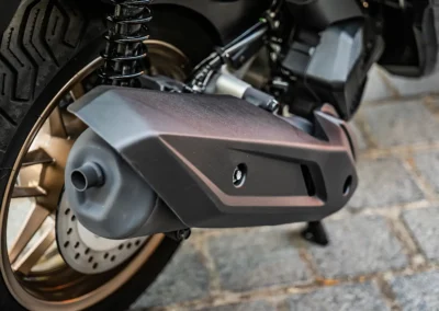 Des modifications ont été apportées au catalyseur afin de passer la norme Euro5+.