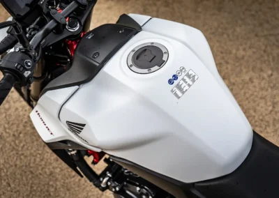 La consommation moyenne est de 4,4 litres au 100 km.