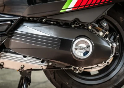 Le X-125 développe une puissance de 9,5 kW (12,9 chevaux).