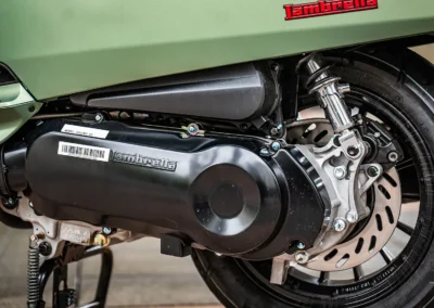 Le moteur du Lambretta V125 Special développe 8,4 kW soit 11,4 chevaux.