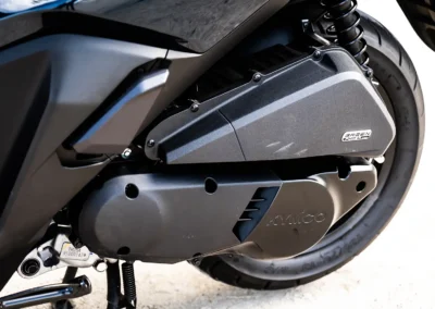 Le moteur Green Power refroidi par air du Kymco developpe 11,1 chevaux à 8 500 tr/min.