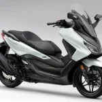 Les scooters Honda Forza 125 et 350 2026 évoluent en douceur