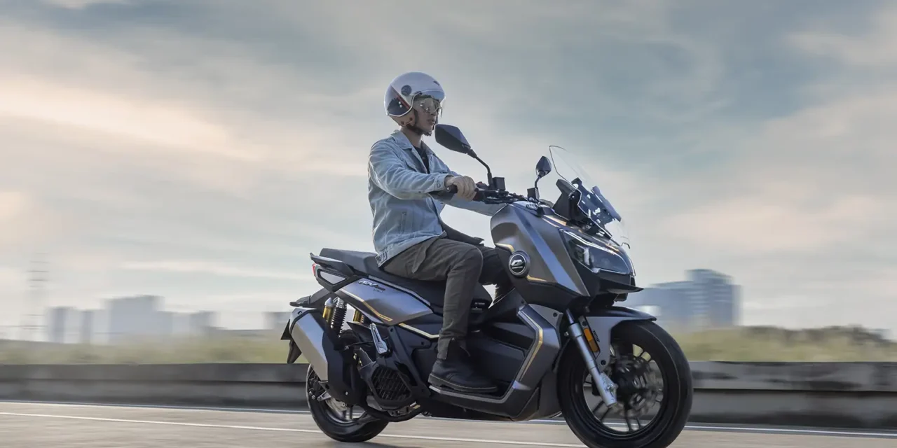 ATR 125 : le nouveau scooter crossover 125 cm³ de QJMOTOR