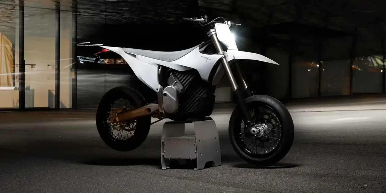 Supermotard électrique Stark VARG SM : la première VARG homologuée A1
