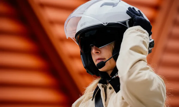 Outstar 2 : le jet SENA avec intercom intégré prêt à rouler