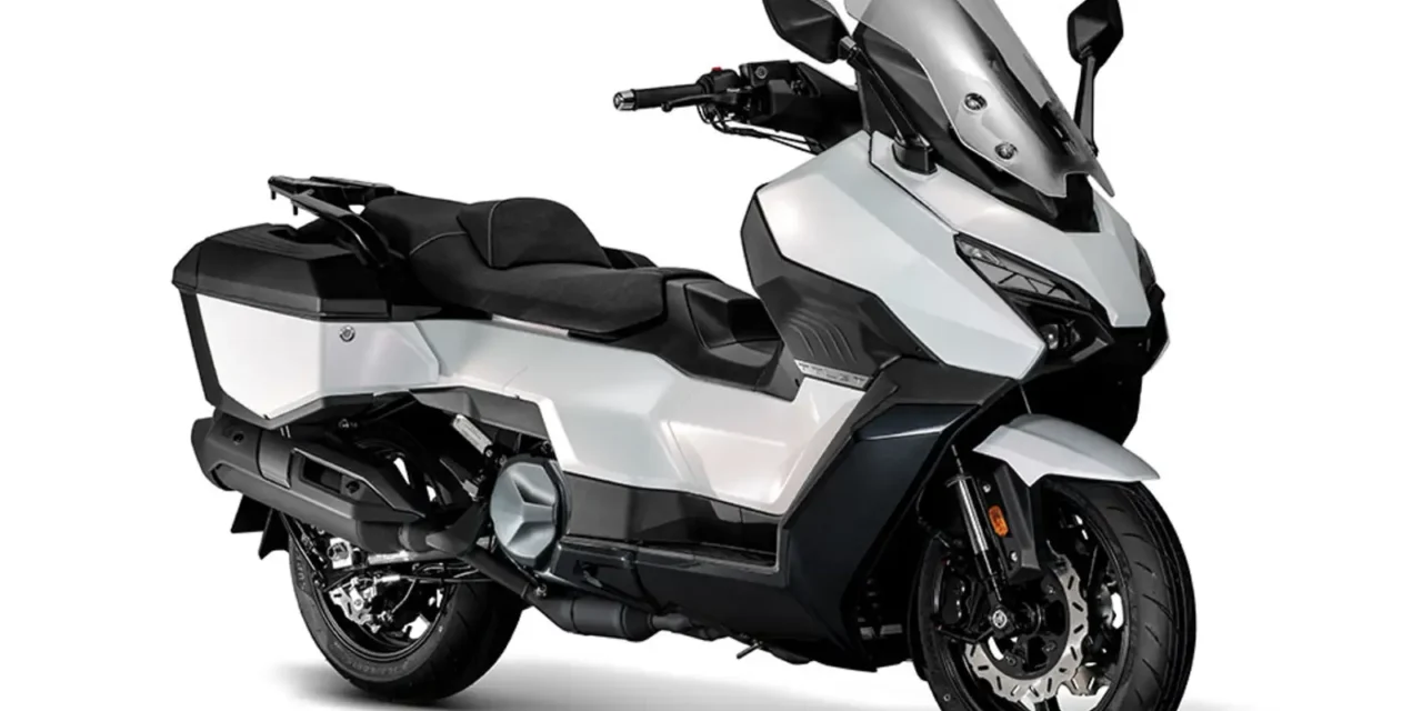 SYM TTLBT 508 : un maxi-scooter GT pensé pour le voyage