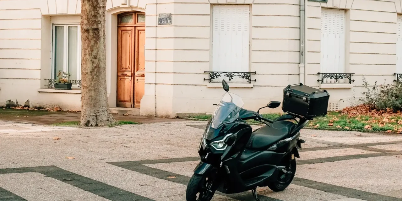 Pink Mobility lance le Pink Blast, maxi-scooter compact 125