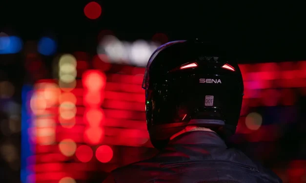 SENA Phantom ANC : le casque moto à réduction active de bruit