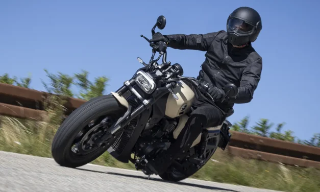 Benelli Leoncino Bobber 400 : le V-Twin arrive en France