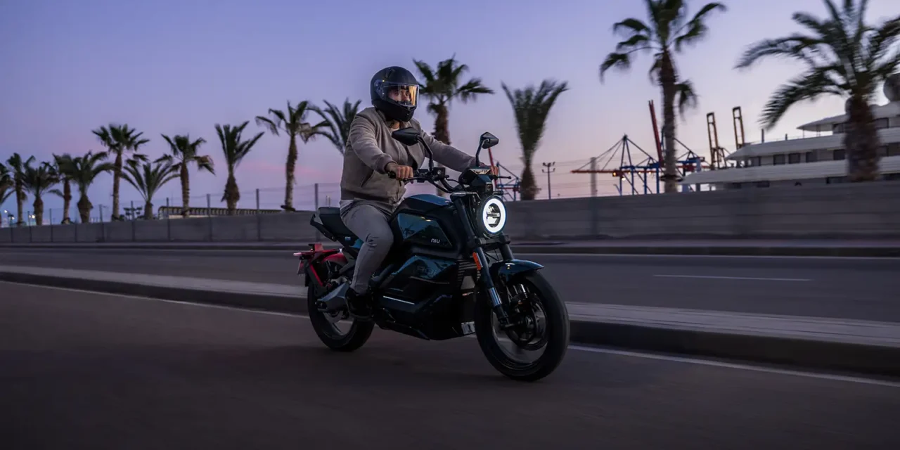 NIU bondit de 160 % malgré le recul du marché