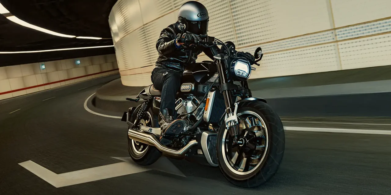 Hyosung passe ses motos à 3 ans de garantie