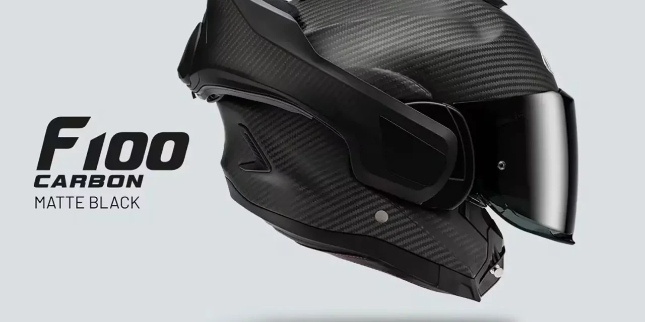 HJC F100 Carbone : le casque réversible passe au mat et au 3XL