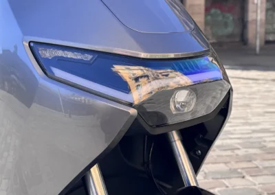 Le Zero Motorcycles LS1 adopte un style classique mais bénéficie d'une construction rigoureuse.
