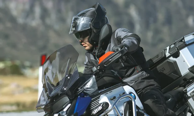 GIVI X36 2026 : le nouveau casque modulable Flip Back