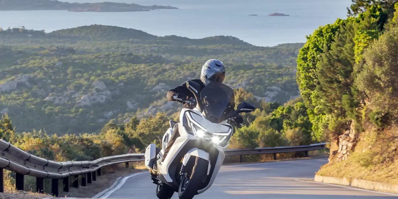 SYM Cruisym 400 : le prix officiel du nouveau scooter GT