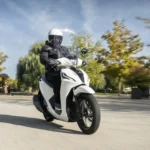 People R Hybrid 125 : le nouveau scooter Kymco