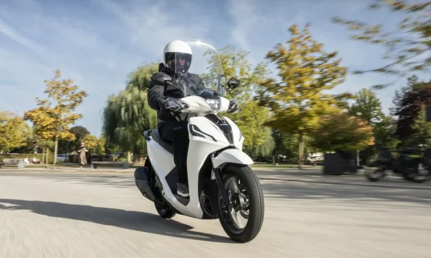 People R Hybrid 125 : le nouveau scooter Kymco