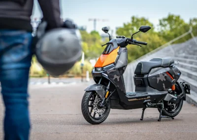 En France, la marque s’installe progressivement dans le paysage avec 75 magasins et ateliers agréées dans l’hexagone.