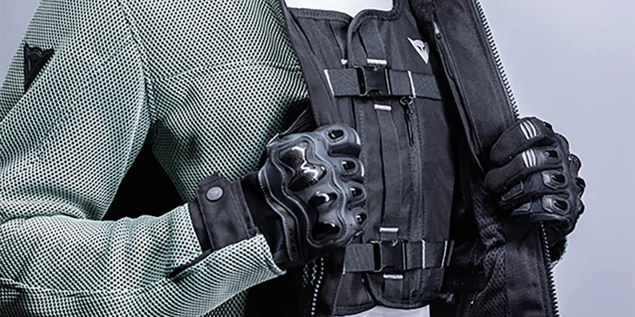 Airbag moto en ville : Dainese Smart GO pèse 780 g